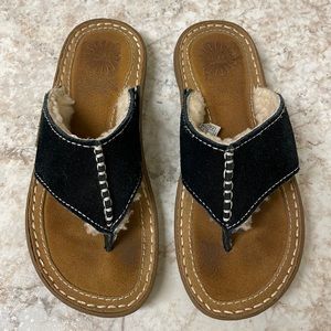 UGG suede shearling layback thong flip flop or slippers size 2